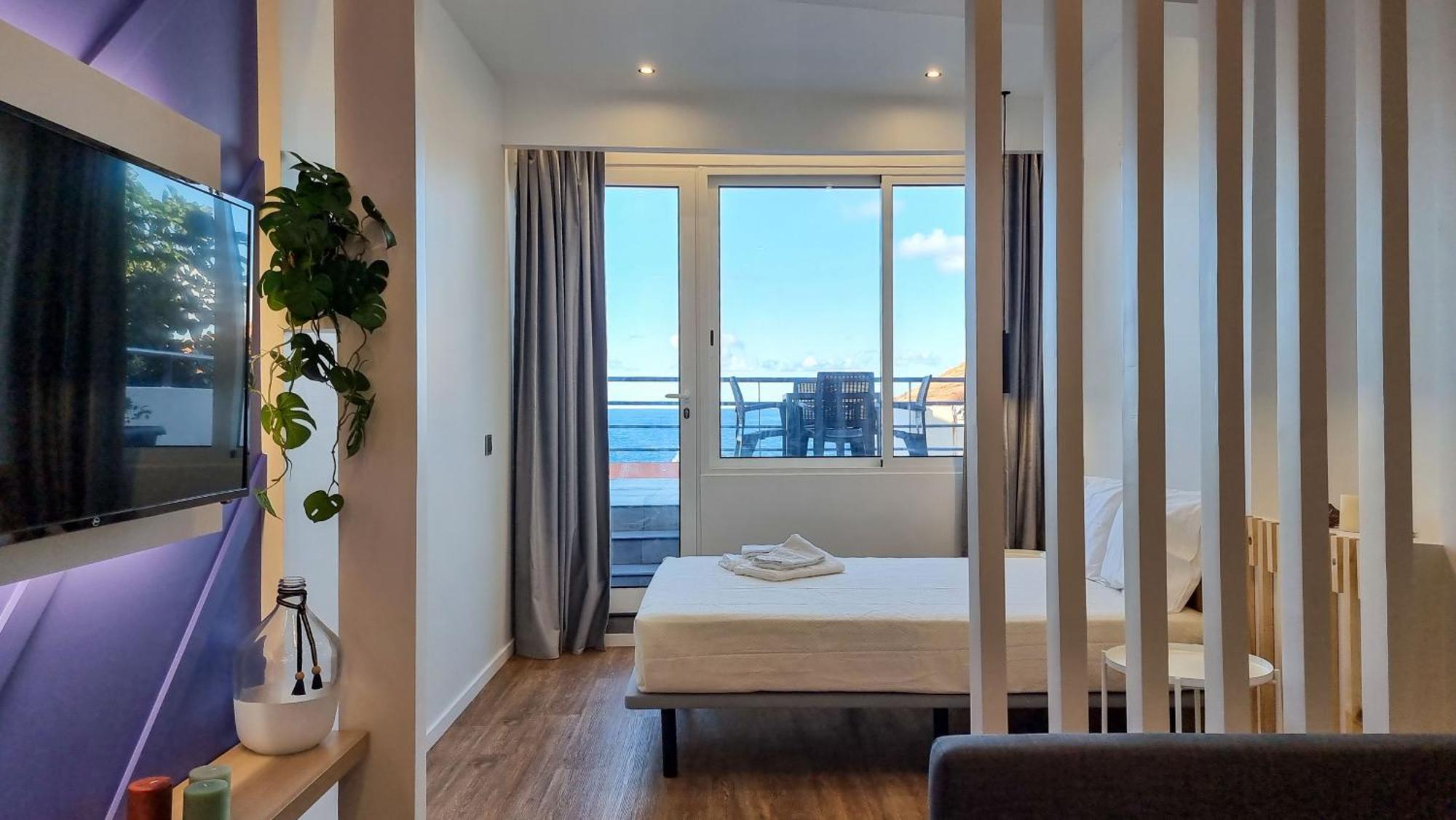 The Jolie - Apartments By The Ocean ポルト・モニス エクステリア 写真